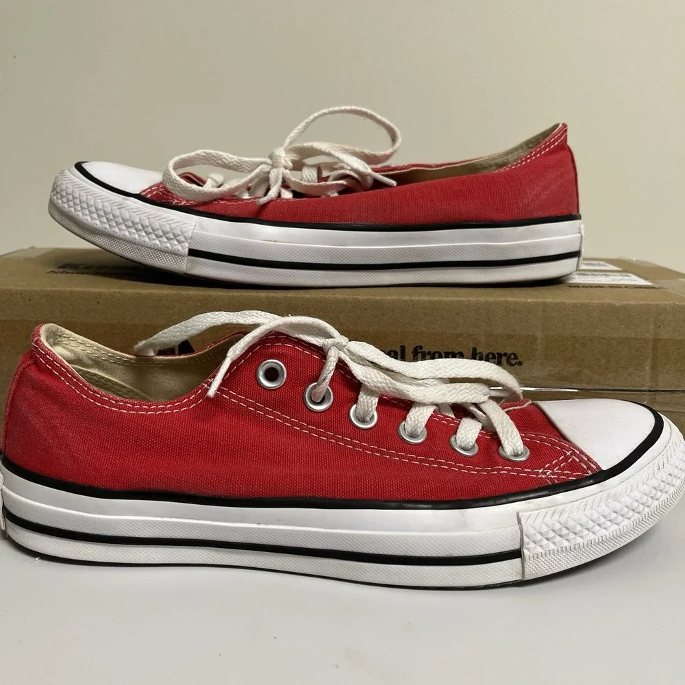 Converse Chuck Taylor All Star Low Top Red Canvas Sneakers Unisex Size 8 Skater